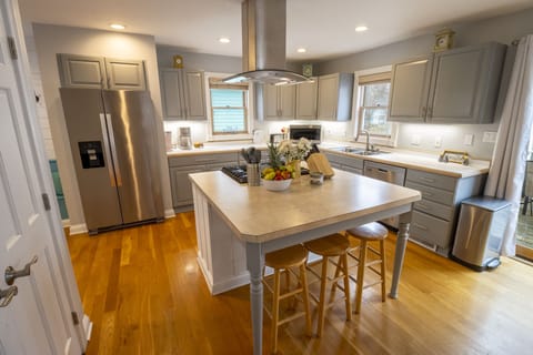 Main Level | Kitchen