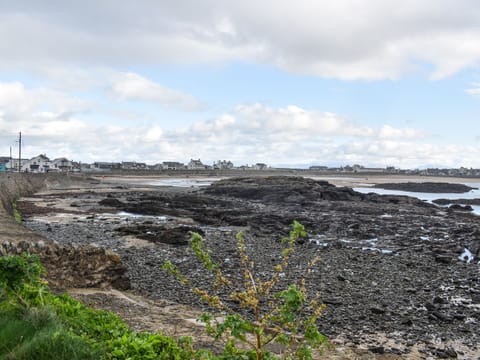 Surrounding area | King Arthur Suite, Trearddur Bay