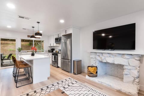 Open concept living room to kitchen