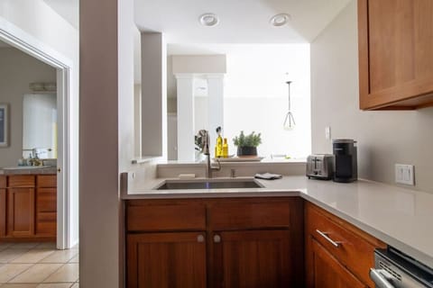 Fully equipped kitchen