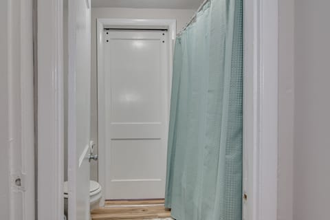 Combined shower/tub, hair dryer, towels, soap