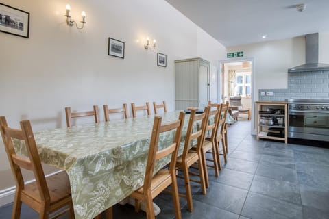 The Chaffhouse - 4 Bedroom - Llangennith (6703)