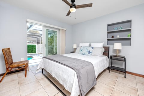 (#9) Newly remodeled 5 bedroom house with heated pool near Anna Maria Island Casa in Palmetto