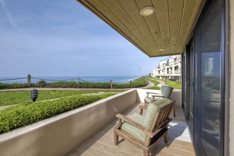 Relaxing balcony with ocean view