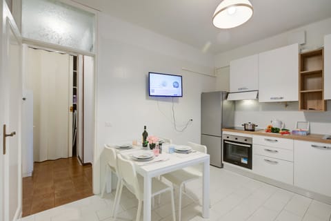 Kitchen and dining area