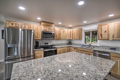 Kitchen | Keurig Coffee Maker