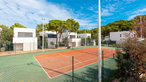 Sport court