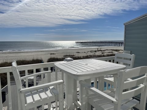 Oceanfront with a pier view!