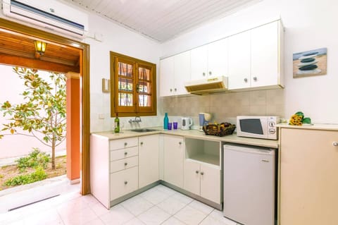 Villa Finikas image