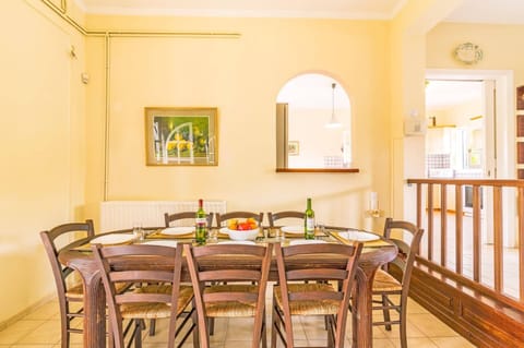 Villa Finikas image