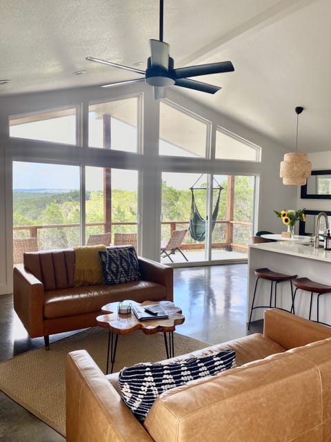 Stunning views and bright natural light in Northstar's living area. 