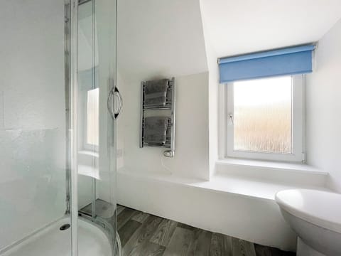 Shower room | Academy Street Cottage, Tain