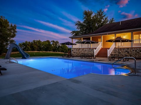 Outdoor pool, a heated pool