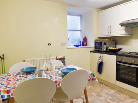 Kitchen/diner | Woodville, Porthmadog