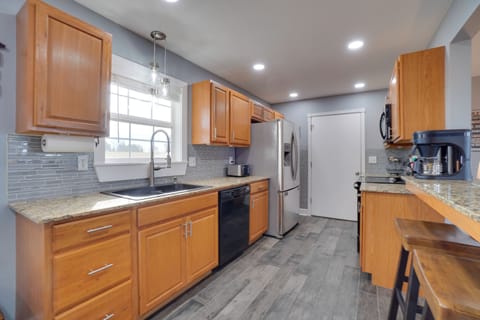 Kitchen | Drip Coffee Maker