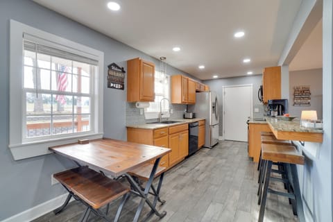 Kitchen | Fully Equipped | Cooking Basics