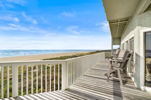 Welcome To Butterfly Dunes - Stunning Beach Views