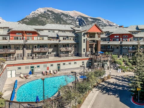 Pool | Outdoor pool, a heated pool