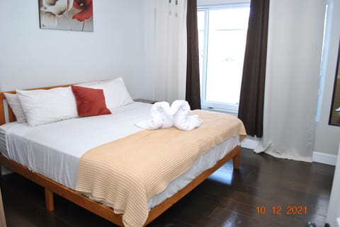 14 bedrooms, desk, iron/ironing board, travel crib