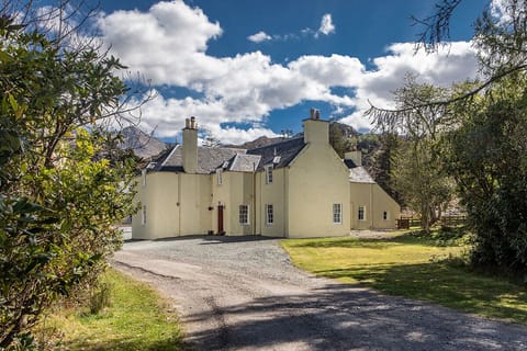 Glenshiel Lodge Scotland Highlands