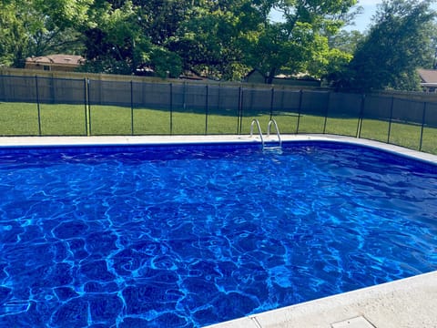 Pool to keep cool during those hot summer days! Keep warm during colder months.