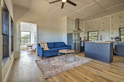 Living Room | Free WiFi