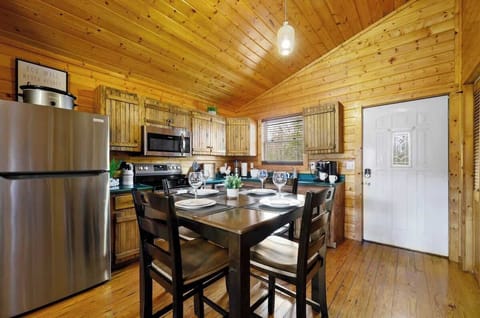 Fully Stocked Kitchen.