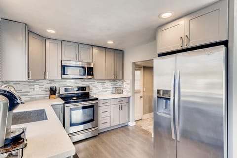 Newer kitchen with cooking hardware available to prepare your meals