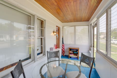 Screened-In Porch | Front Door