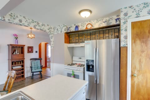 Kitchen | Trash Bags | Paper Towels