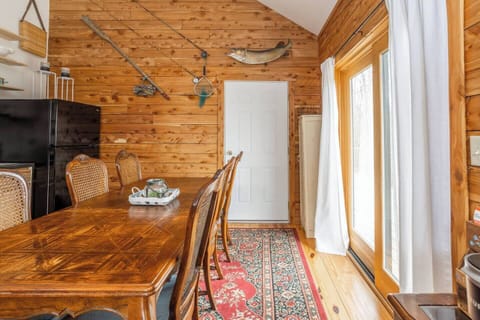 Access to Deck and Adjoining Room (if Booked)