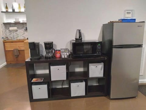 Kitchenette with espresso maker, coffee maker, electric teapot, etc.