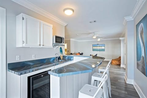 Val-Holla - Vacation Rental Beach House Near Gulf with Private Pool and Community Beach Access on Holiday Isle in Destin, Florida - Five Star Properties Destin/30A