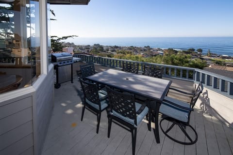 Gas grill and patio dining, great for entertaining