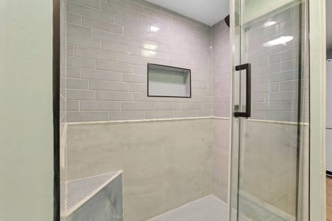 1st floor bathroom stand up shower