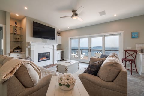 Electric Fireplace, SMART tv, Surround Sound, Ocean views.  Main House in Maine