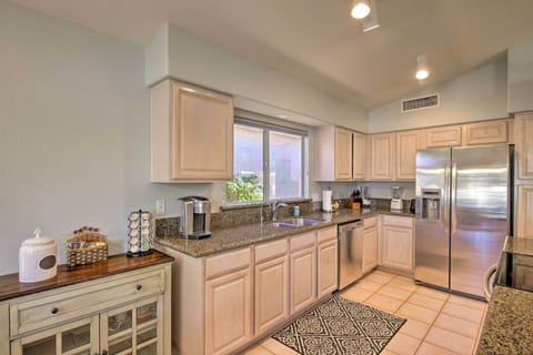 Kitchen | Fully Equipped