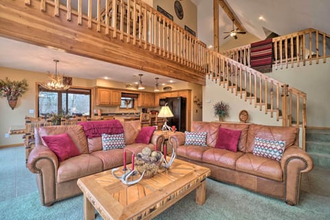 Living Room | Free WiFi