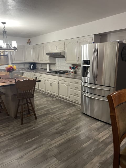 Kitchen gas range top