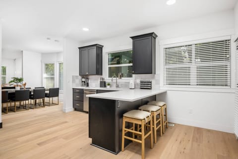 "Great kitchen ( we cooked a lot ) with modern appliances." - Brooks