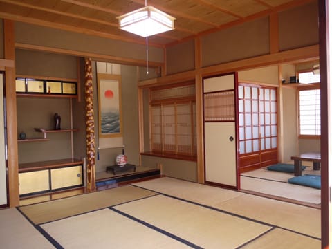 Japanese-style room 1