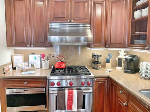 Stainless steel appliance ready to be used by you!