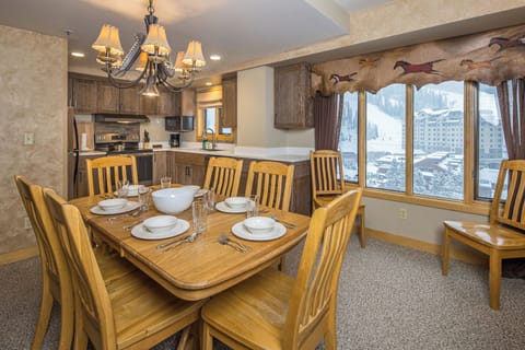 Serve up a delicious meal| Main Level