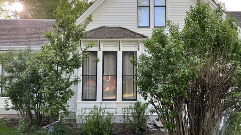 Modernized 1888 miners cabin