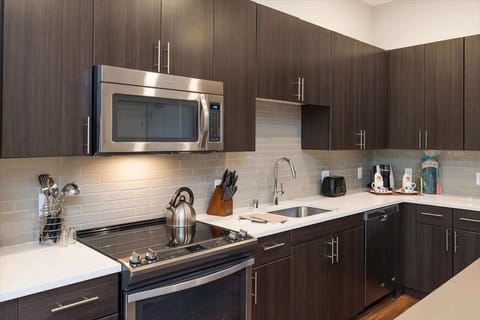 Sunnyvale/Mountain View/Cupertino Mountain View 2 Bedroom