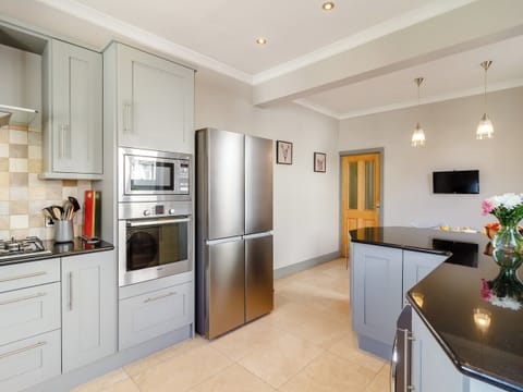 Kitchen/diner | Court House, Porthcawl