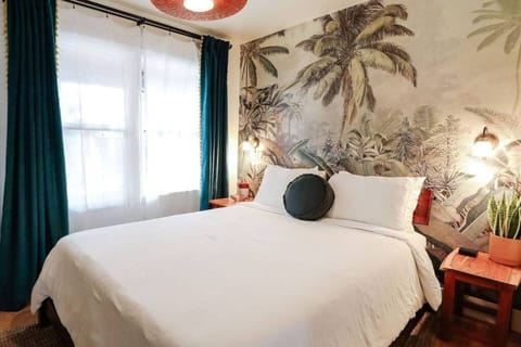 Queen Novaform 14" Serafina Pearl Gel Memory Foam Mattress