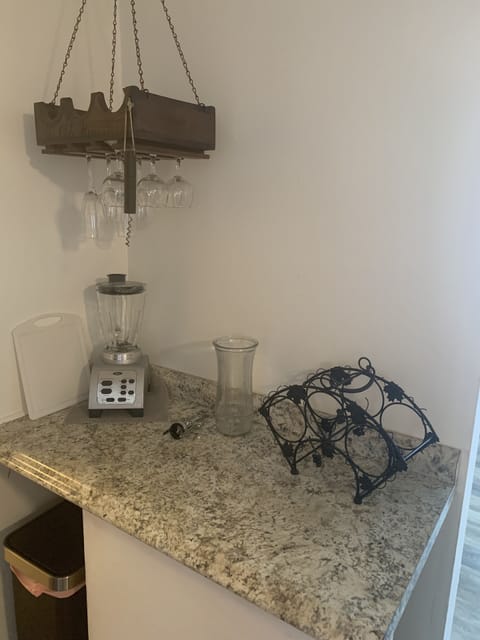 Wine area with a blender for your favorite smoothies!