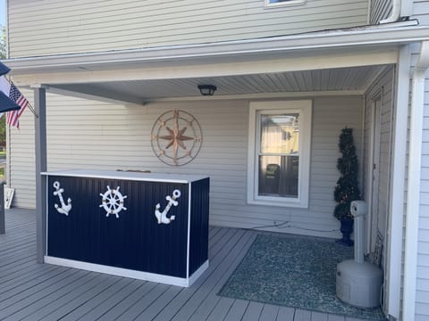 Nautical Bar on deck to serve as a buffet or hang out with a drink!