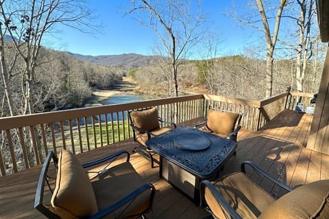 The perfect spot to enjoy the warmth of the firepit while taking in the view.